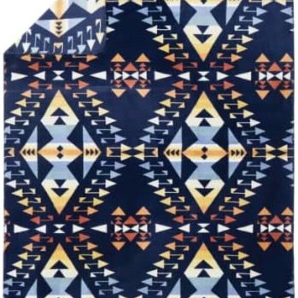 PENDLETON Ultra Soft Sherpa Fleece Plush Throw NWT - Picture 2 of 4